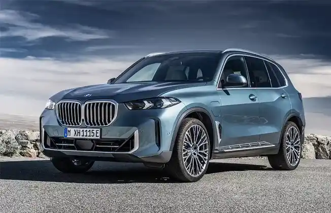 BMW-X – Premium Sedan for Luxurious Travel from Varanasi to Ayodhya